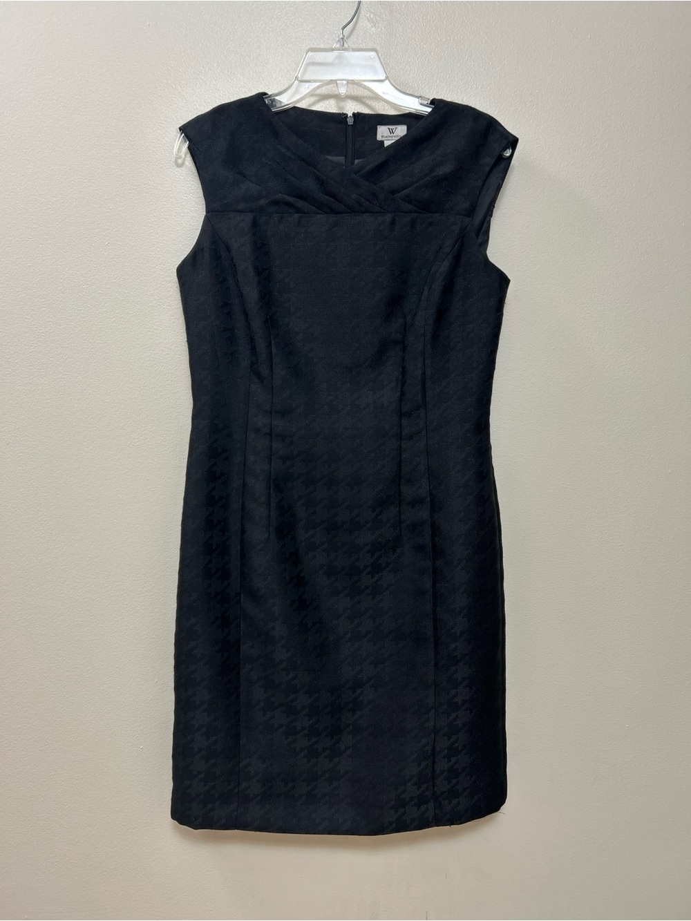 Worthington Classic Black Cap-Sleeve Sheath Dress (Size 8)